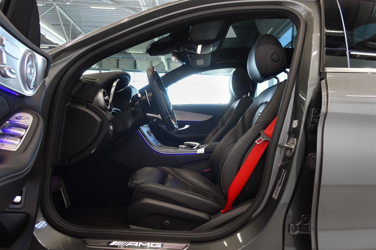 Mercedes-Benz C 63 AMG 2020, bild 6/17