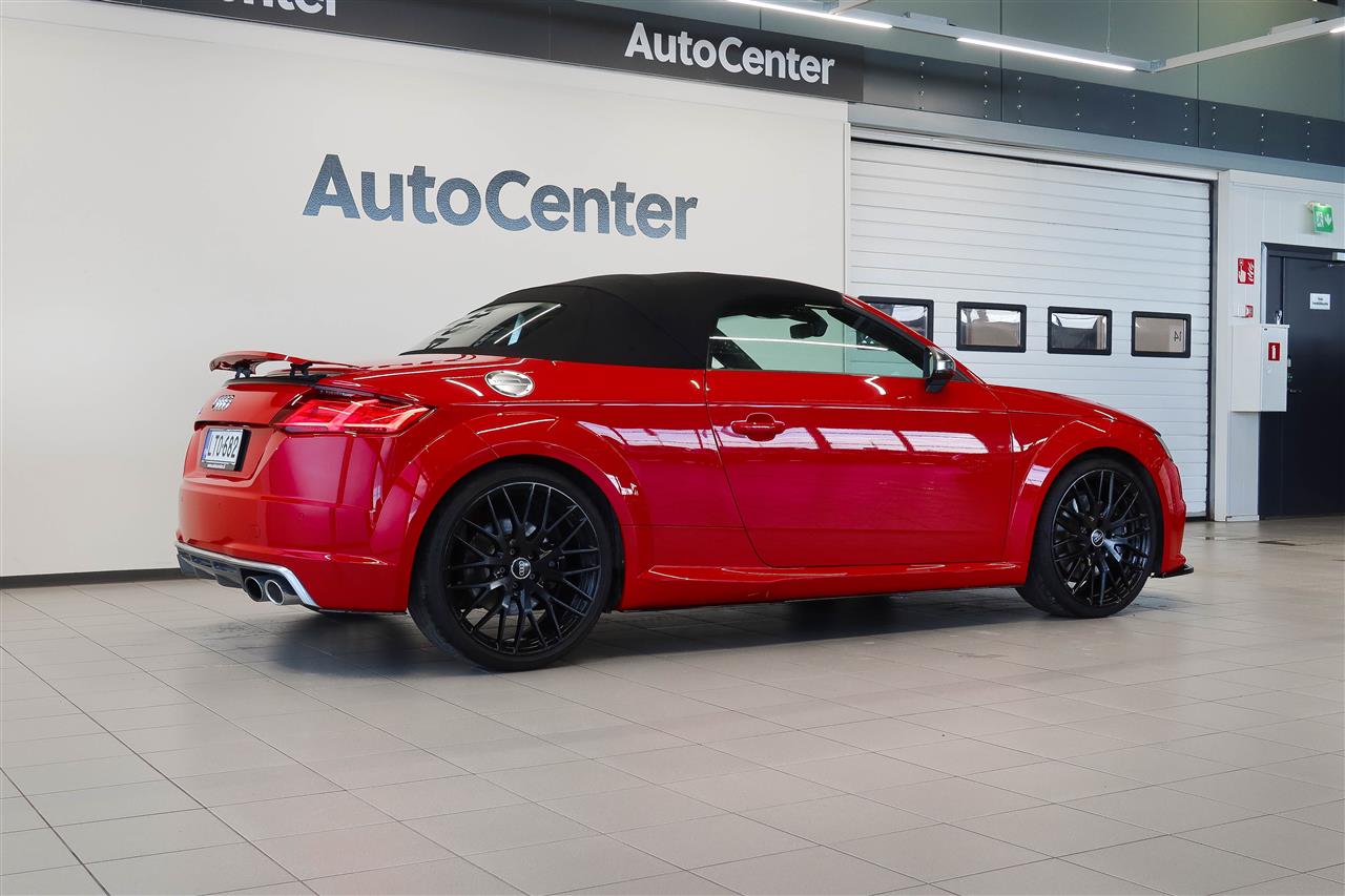 Audi TTS Coupé Quattro S Line 2015, kuva 3/18