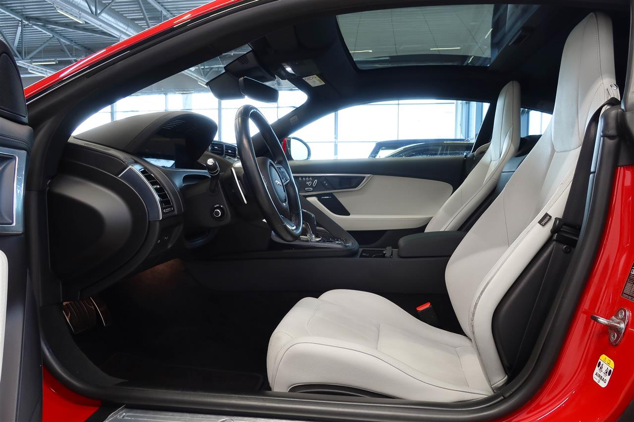Jaguar F-type 2021, kuva 6/17