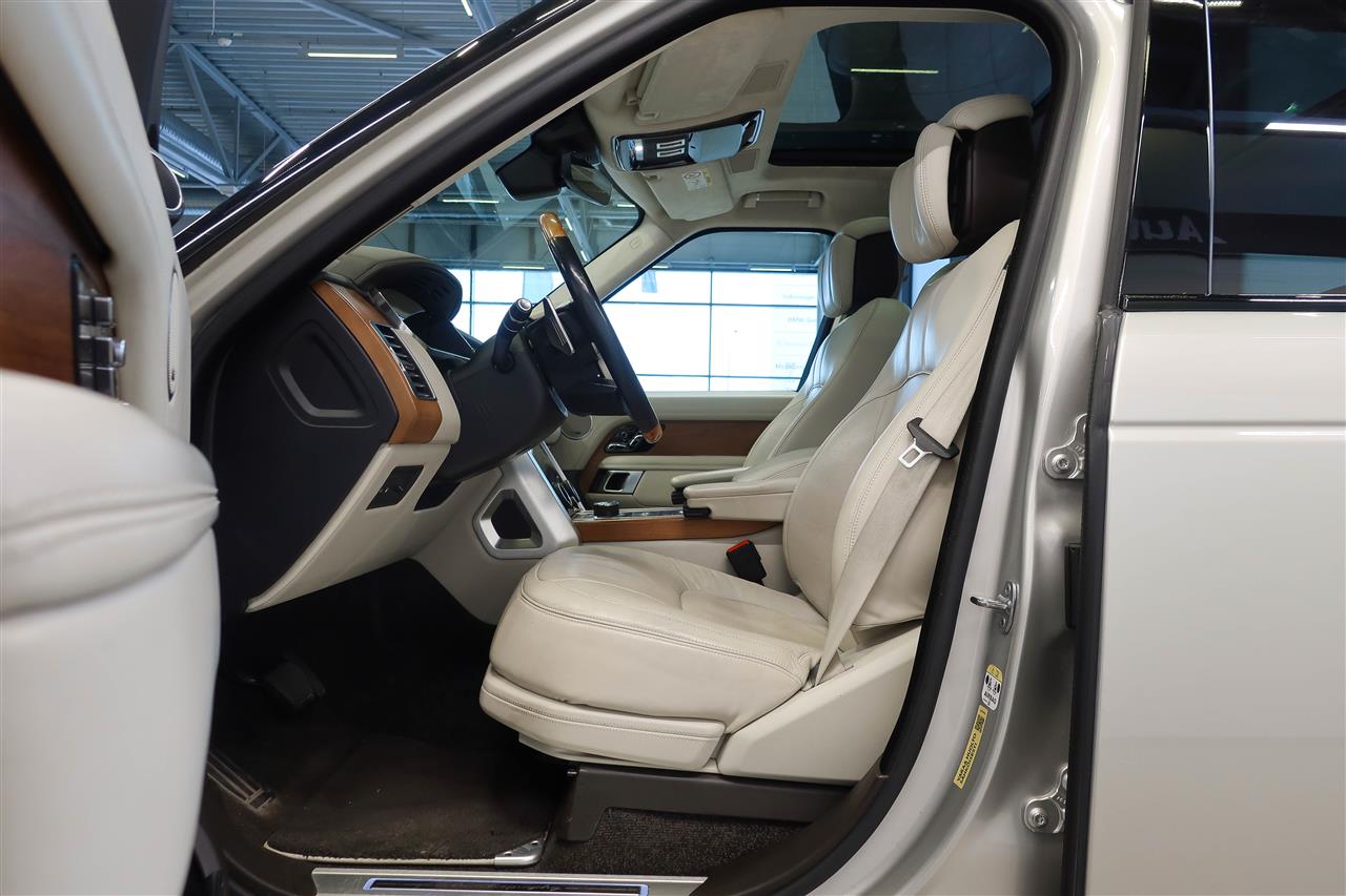 Land Rover Range Rover 2018, kuva 7/16