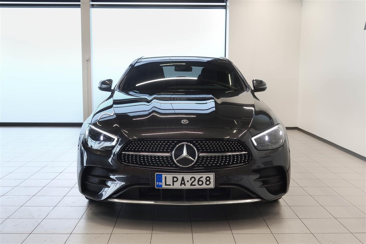 Mercedes-Benz E 300 e 4MATIC AMG 2021, kuva 2/13
