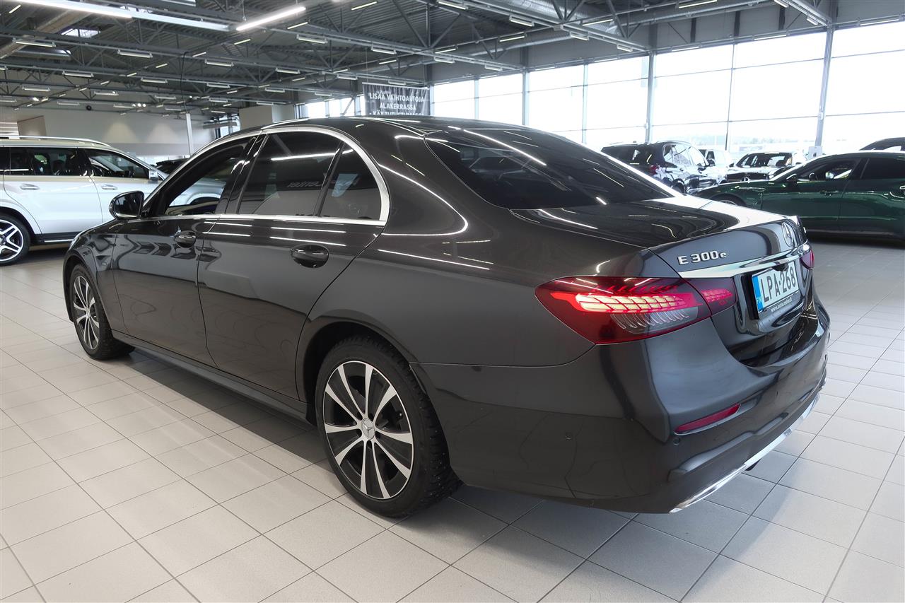 Mercedes-Benz E 300 e 4MATIC AMG 2021, kuva 5/13