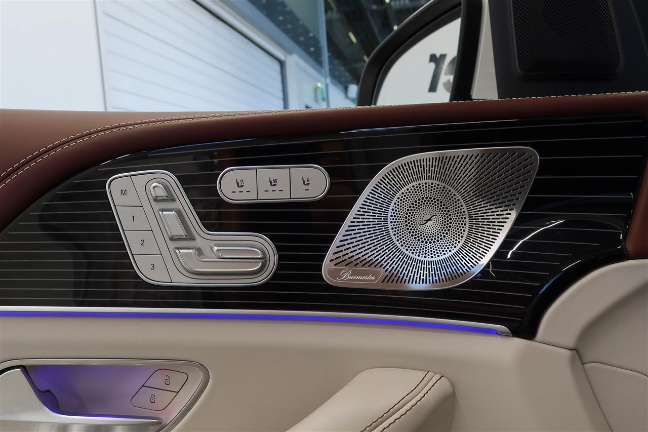 Mercedes-Benz GLS Maybach 600 2022, kuva 7/19