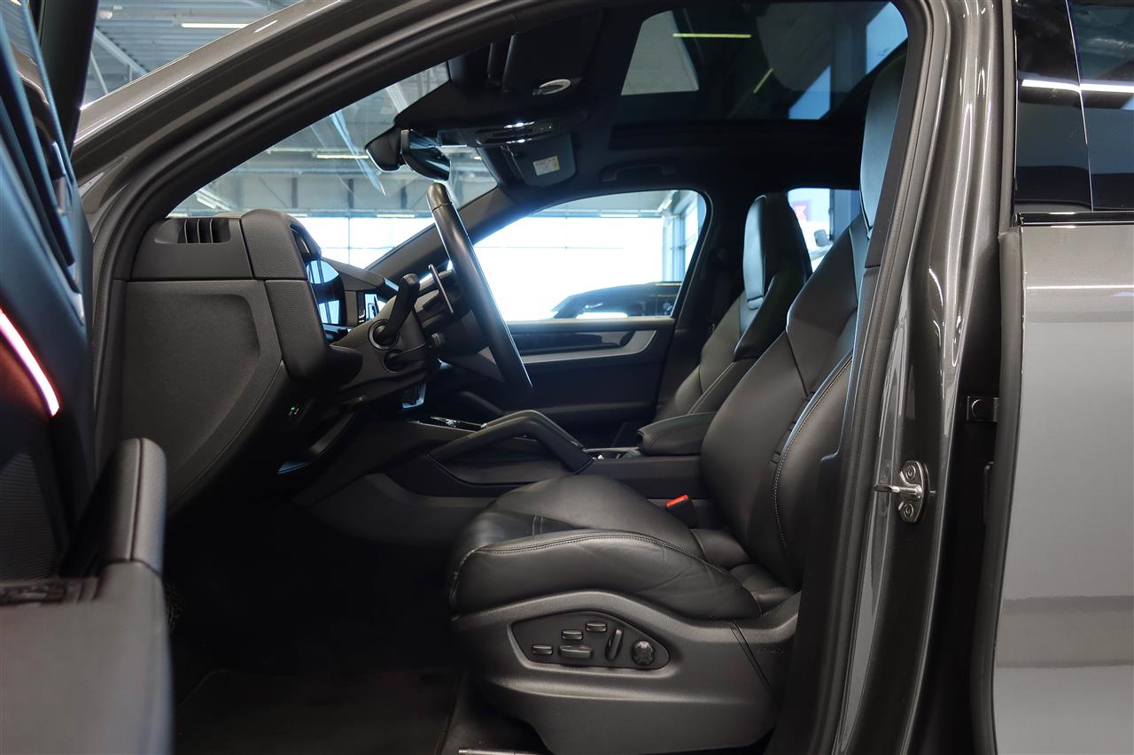 Porsche Cayenne E-Hybrid SportDesign 2024, kuva 6/13