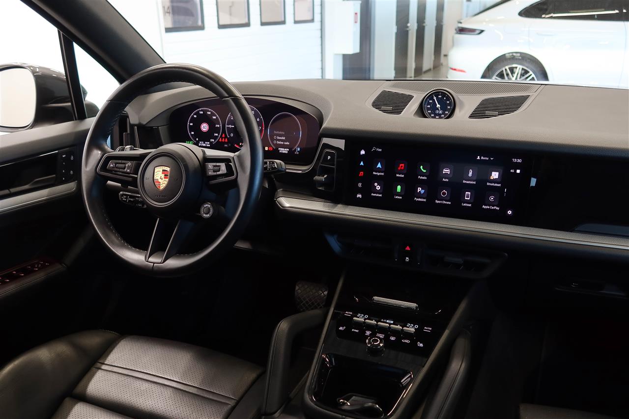Porsche Cayenne E-Hybrid SportDesign 2024, kuva 7/13