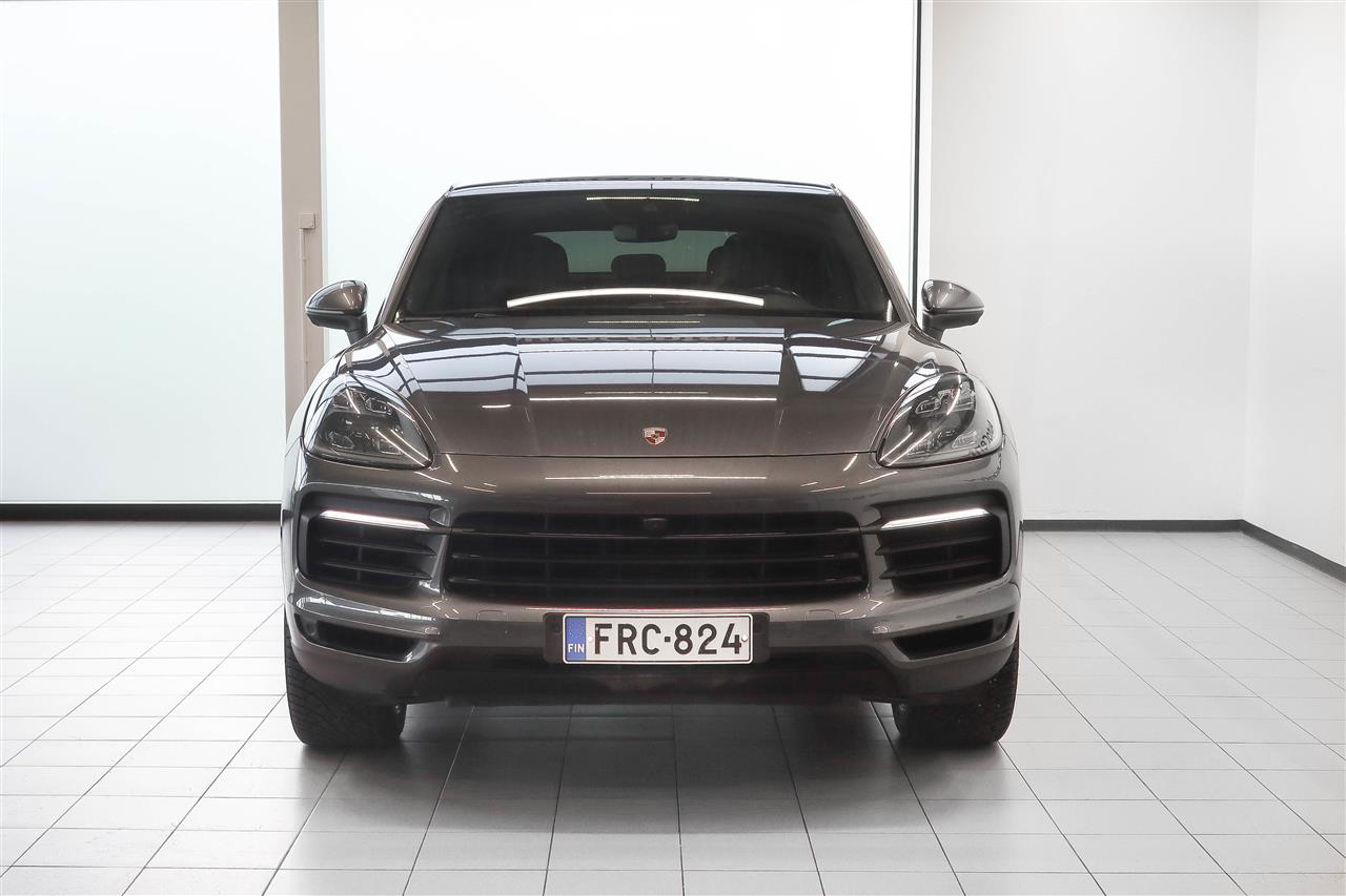 Porsche Cayenne E-Hybrid Coupé 2021, kuva 3/16
