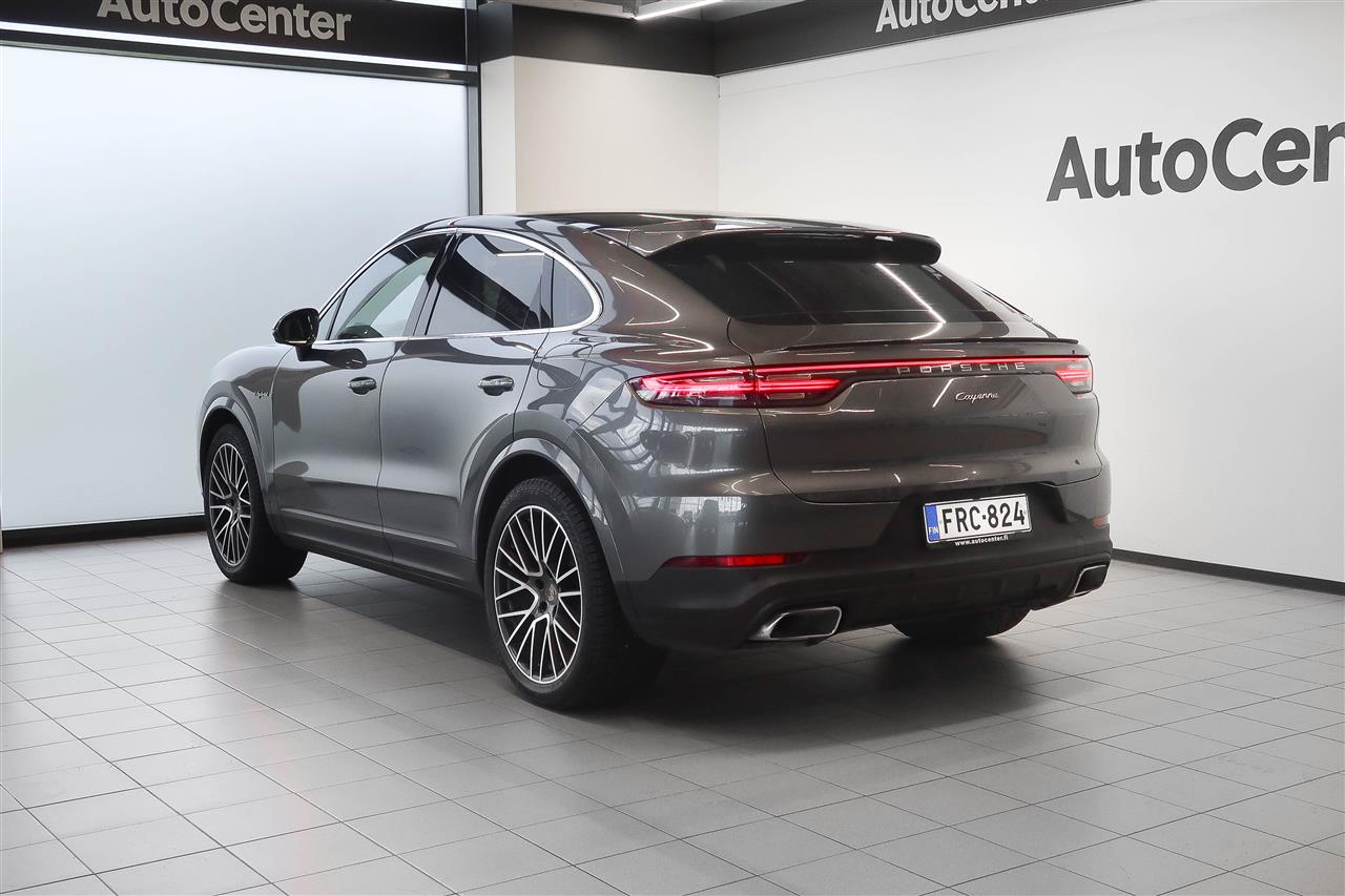 Porsche Cayenne E-Hybrid Coupé 2021, kuva 7/16