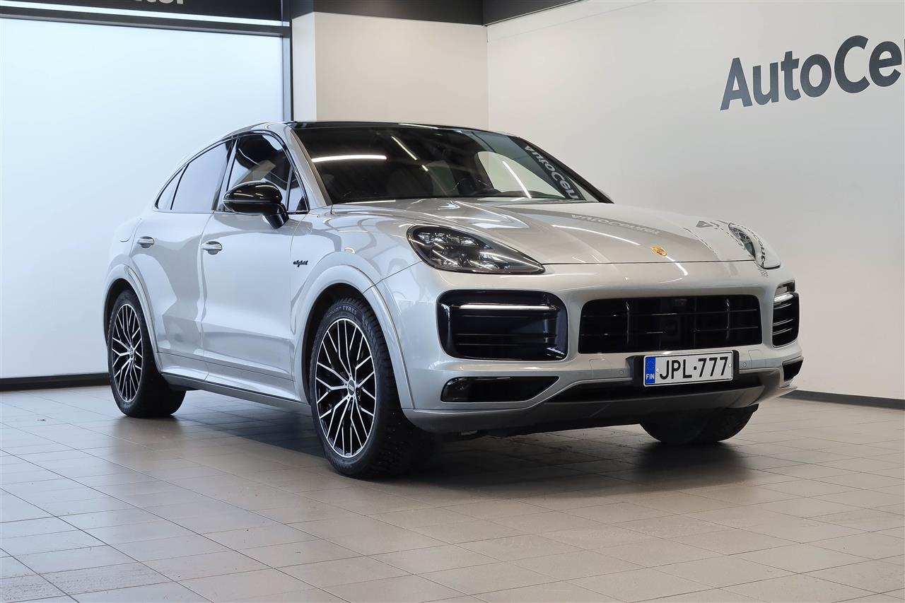 Porsche Cayenne E-Hybrid Coupé 2020, kuva 2/14