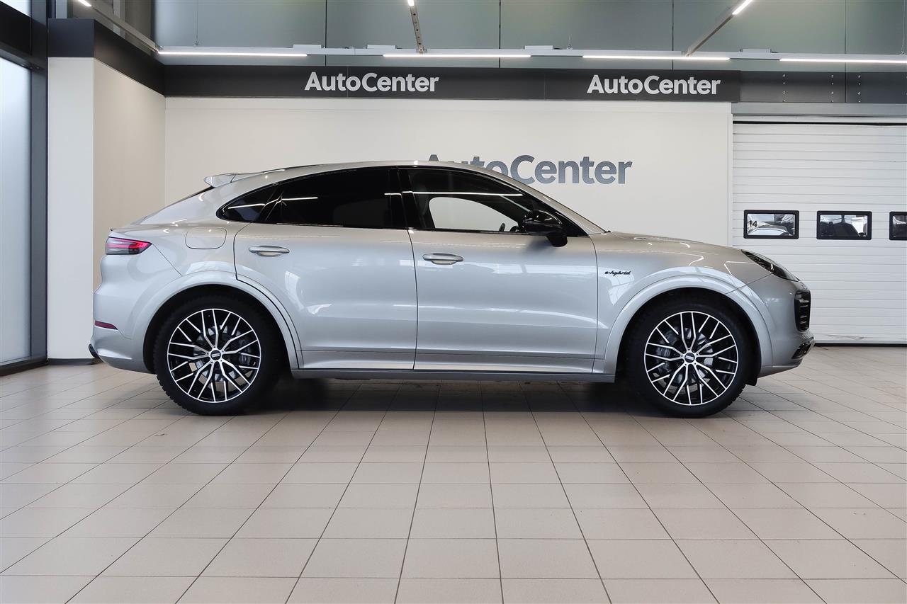 Porsche Cayenne E-Hybrid Coupé 2020, kuva 4/14