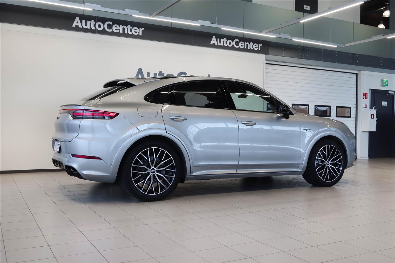 Porsche Cayenne E-Hybrid Coupé 2020, kuva 5/14