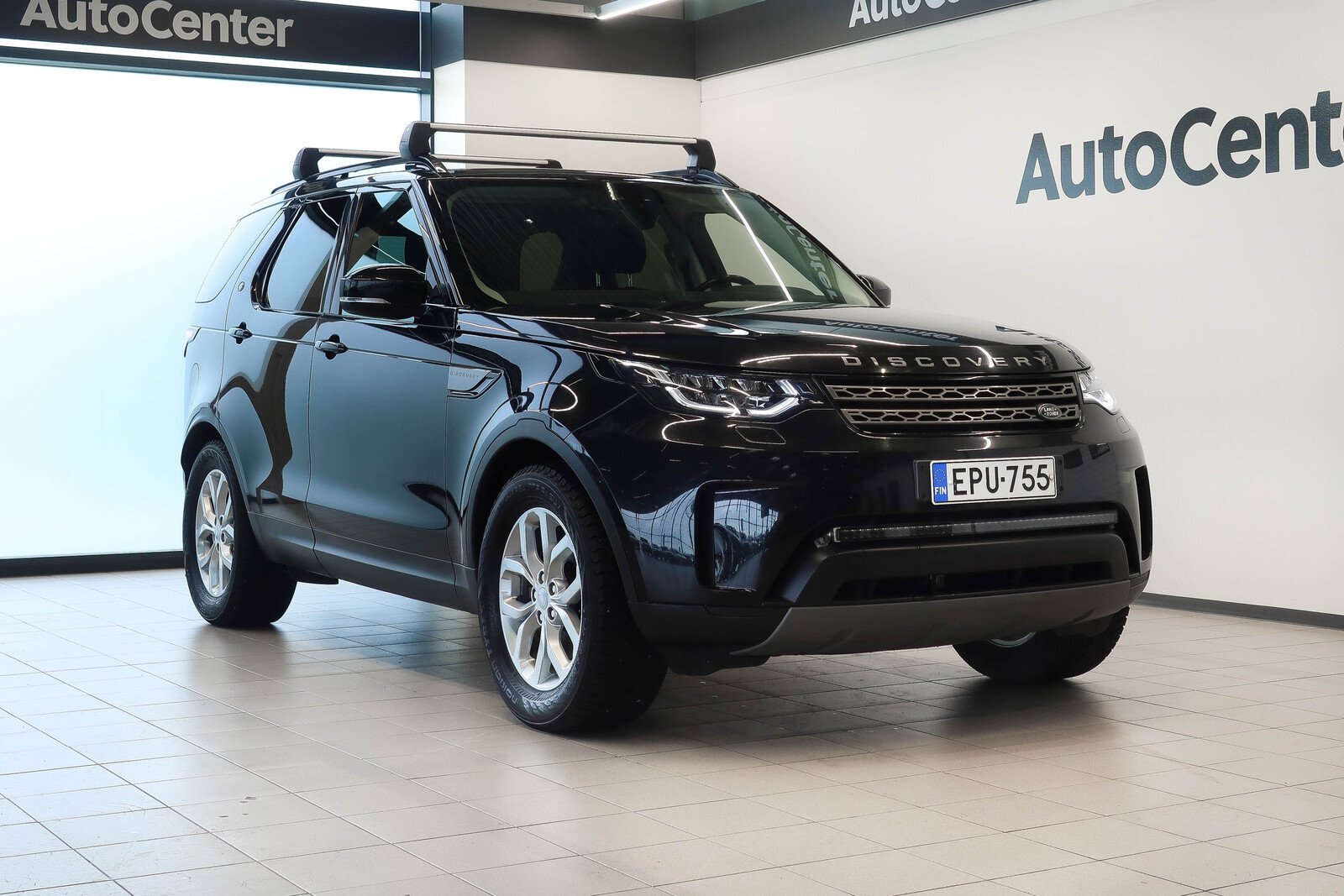 Land Rover Discovery 2,0 Td4 SE LCV Aut 2018, kuva 2/12