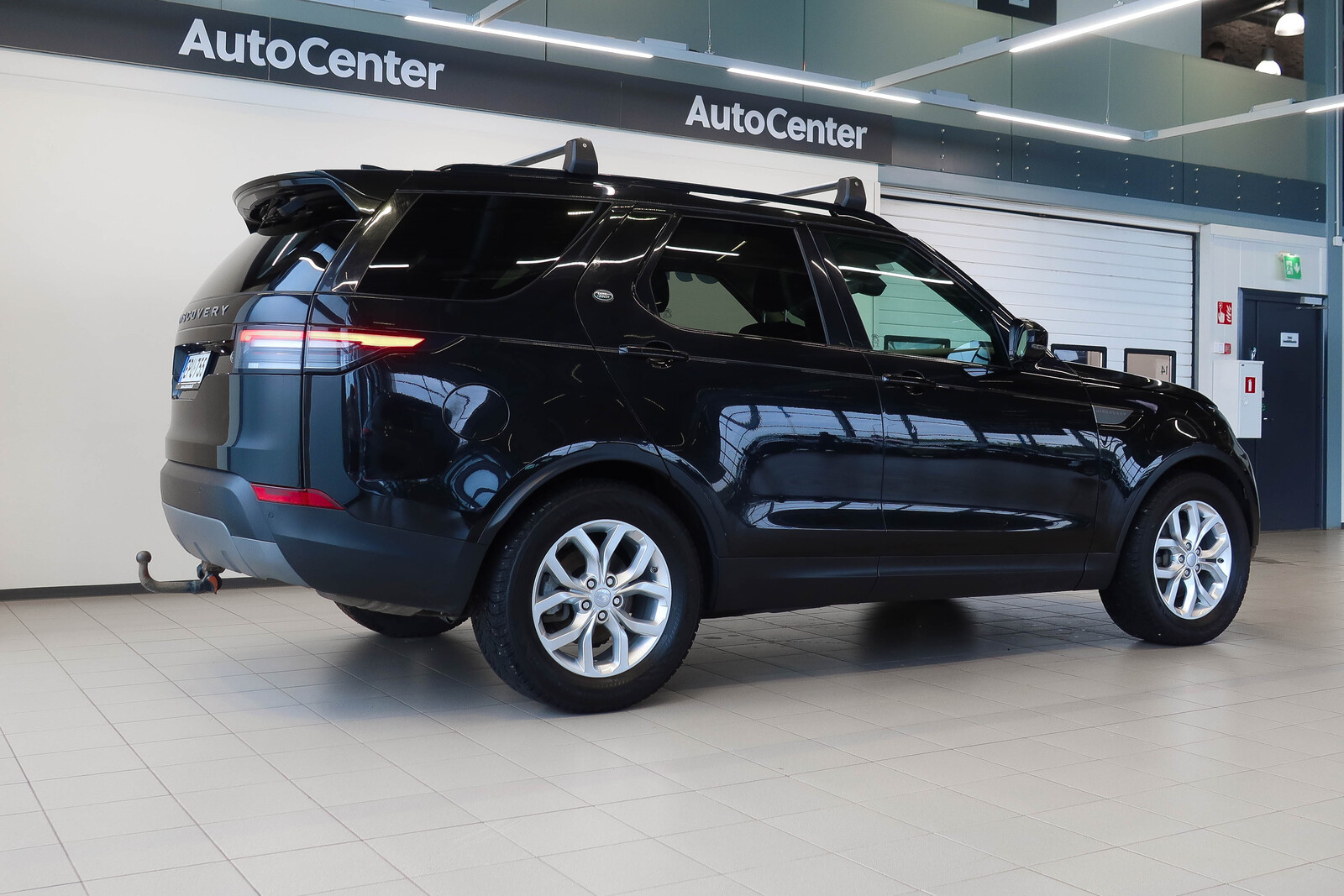 Land Rover Discovery 2,0 Td4 SE LCV Aut 2018, kuva 5/12