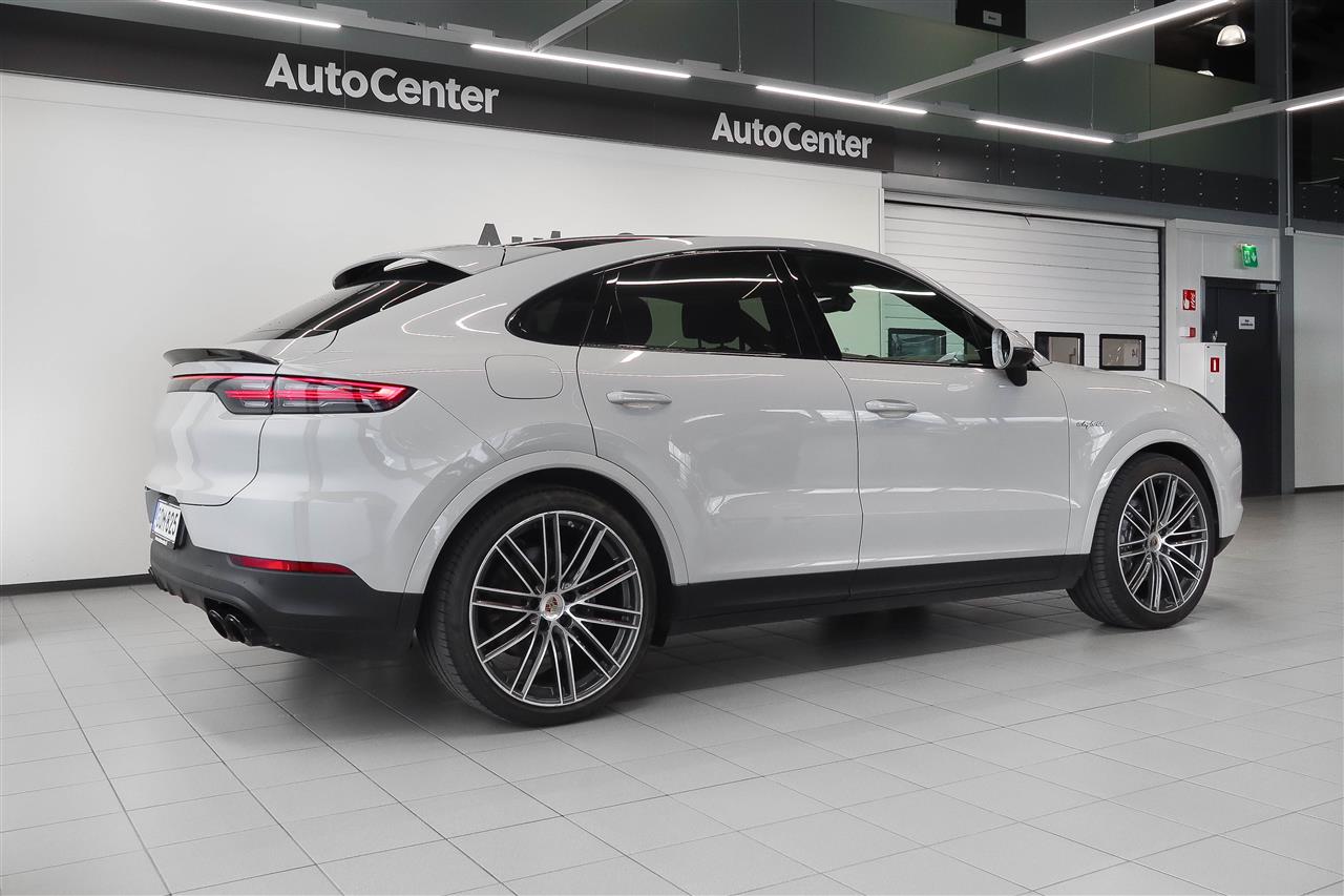 Porsche Cayenne E-Hybrid Coupé 2020, kuva 5/17