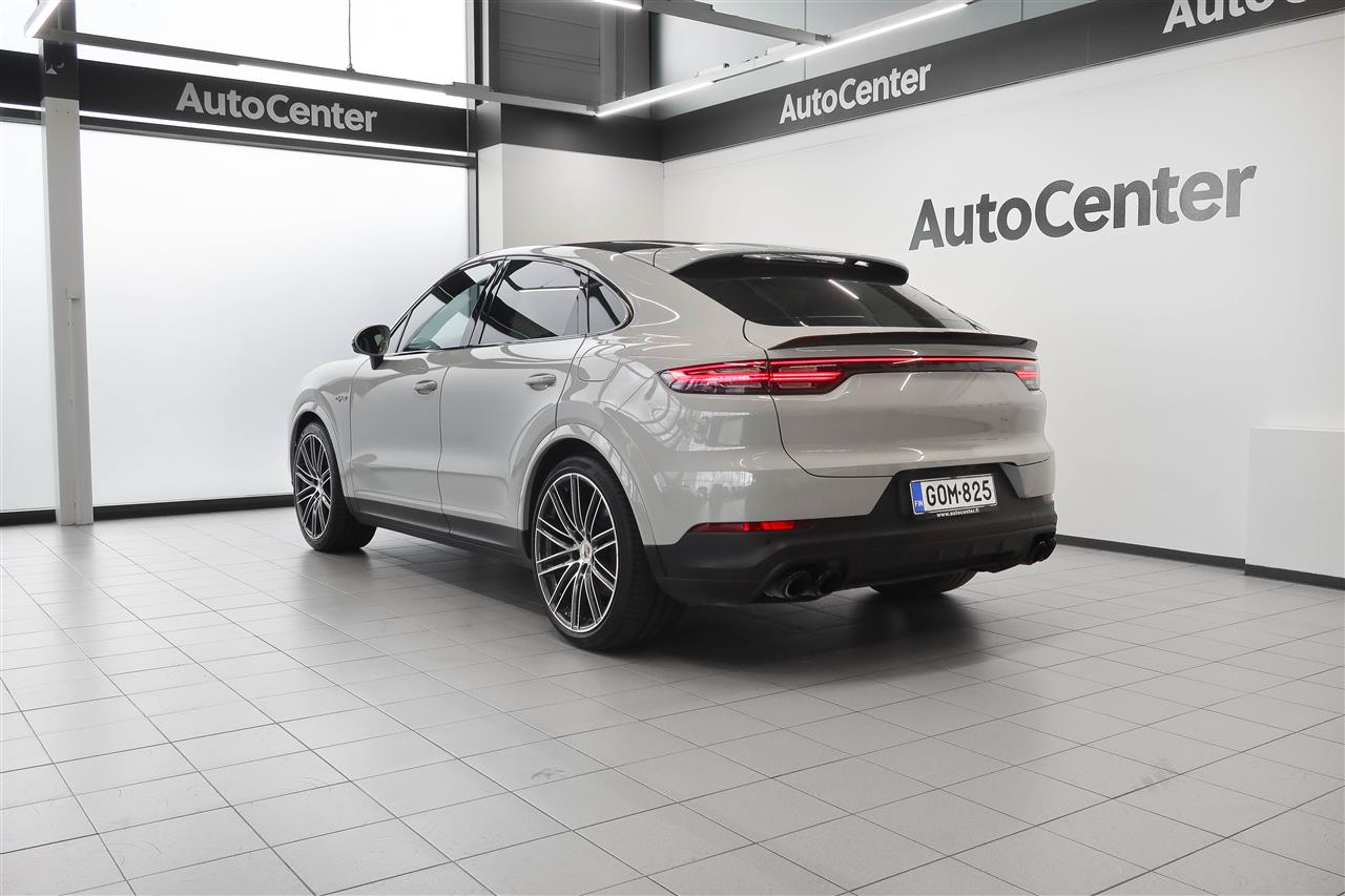 Porsche Cayenne E-Hybrid Coupé 2020, kuva 6/17
