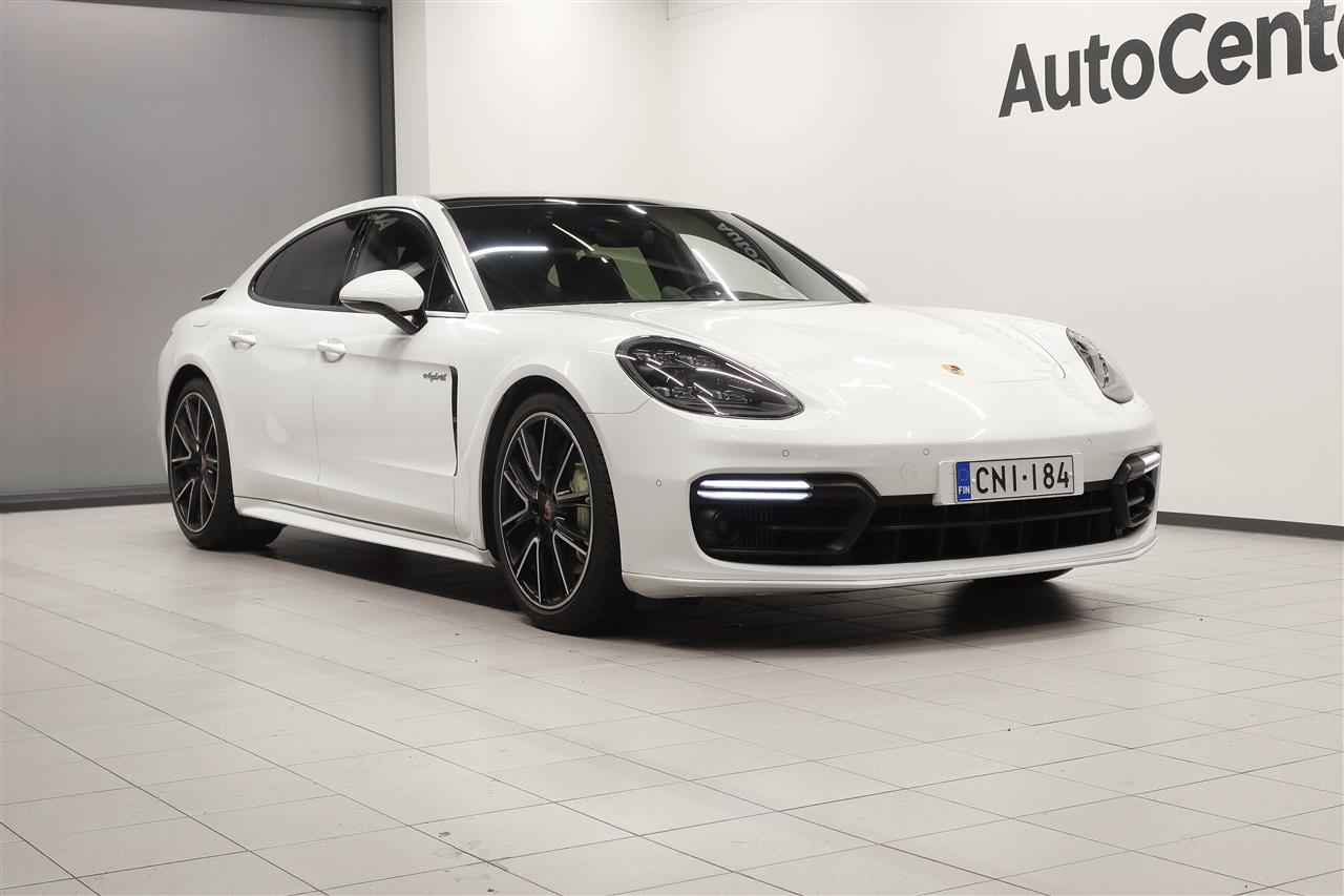 Porsche Panamera 4 E-Hybrid 2018, photo 2/15